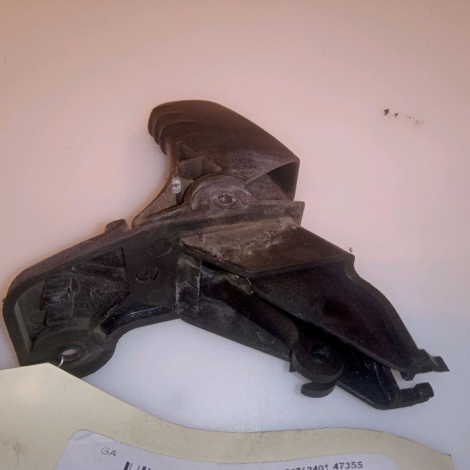 Poignee ext porte avd occasion RENAULT TWINGO II Phase 1 06-2007->11-2011 1.2i 16v 75ch 8200385179 2