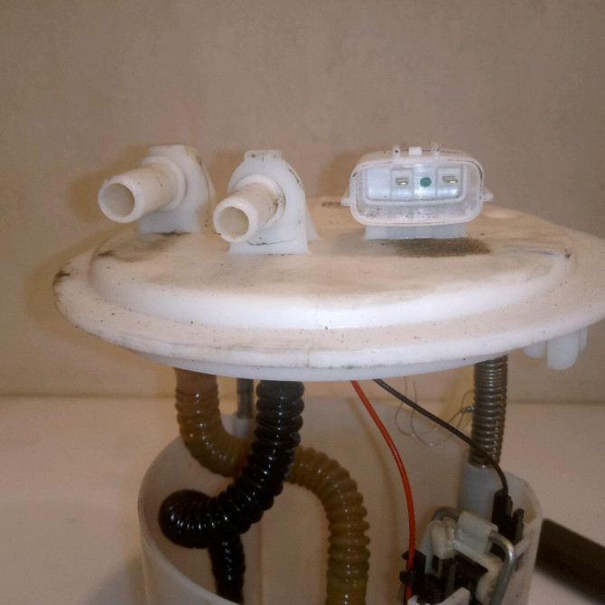 Jauge a carburant occasion RENAULT MEGANE III Phase 1 11-2008->01-2012 1.5 DCI 110ch 172020033R 4