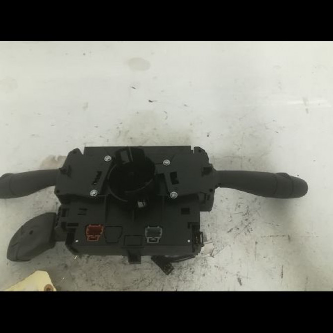 Bloc commodos occasion PEUGEOT 207 Phase 1 04-2006->06-2013 1.6 HDI 16v 90ch 6242SL 4