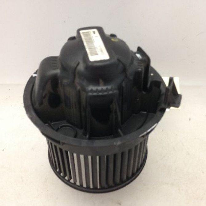 Ventilateur de chauffage occasion PEUGEOT 207 Phase 1 04-2006->06-2013 1.6 HDI 16v 90ch 6441V5 1