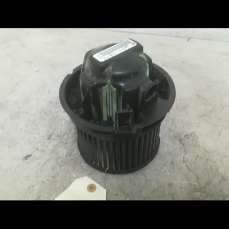 Ventilateur de chauffage occasion PEUGEOT 207 Phase 1 04-2006->06-2013 1.4 HDI 6441V5