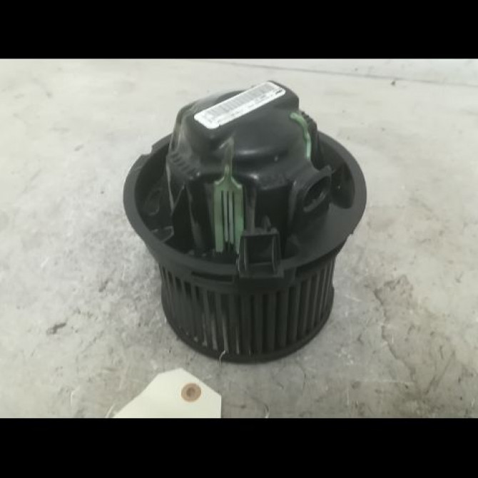 Ventilateur de chauffage occasion PEUGEOT 207 Phase 1 04-2006->06-2013 1.4 HDI 6441V5 1