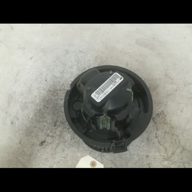 Ventilateur de chauffage occasion PEUGEOT 207 Phase 1 04-2006->06-2013 1.4 HDI 6441V5 2