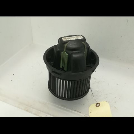 Ventilateur de chauffage occasion PEUGEOT 207 Phase 1 04-2006->06-2013 1.6 HDI 16v 90ch 6441V5