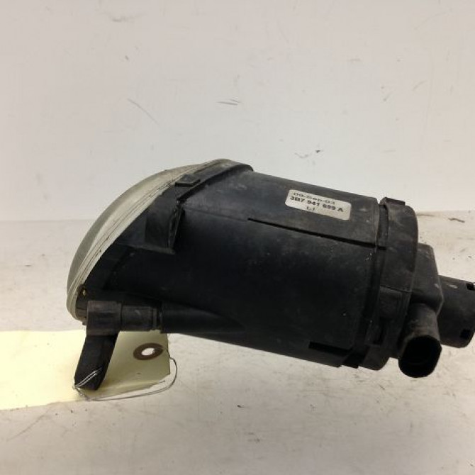 Phare antibrouillard avant gauche occasion VOLKSWAGEN PASSAT IV Phase 2 10-2000->03-2005 1.9 TDI 130ch 3B7941699A 2
