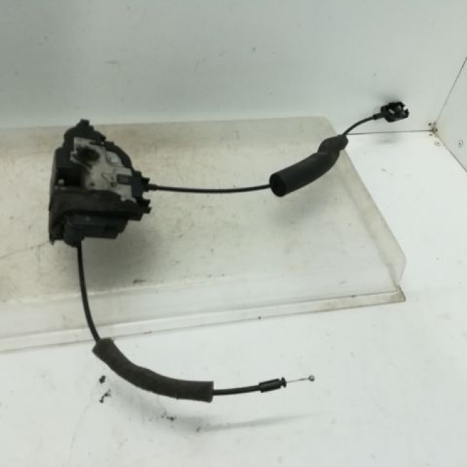 Serrure porte ard occasion RENAULT MEGANE III Phase 3 10-2013->... 1.6 DCI 130ch 825028873R 2