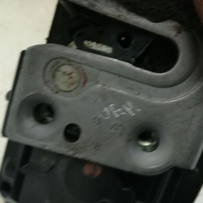 Serrure porte ard occasion RENAULT MEGANE III Phase 3 10-2013->... 1.6 DCI 130ch 825028873R 4