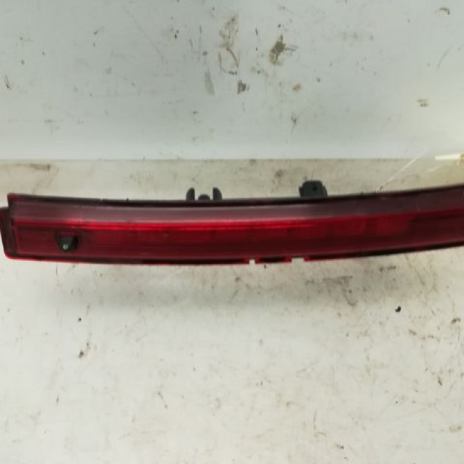 Feux stop supplementaire occasion RENAULT CAPTUR Phase 1 02-2013->... 1.2i 118 16V 265902759R 1