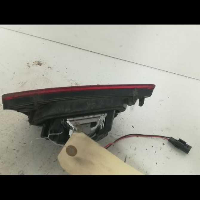 Feu arrière intérieur droit occasion RENAULT CLIO IV Phase 1 07-2012->... 1.5 DCI 90ch 2