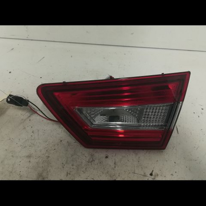 Feu arrière intérieur droit occasion RENAULT CLIO IV Phase 1 07-2012->... 1.2i 16v 75ch 1