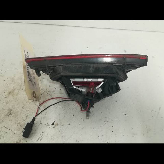 Feu arrière interieur gauche occasion RENAULT CLIO IV Phase 1 07-2012->... 1.2i 16v 75ch 2