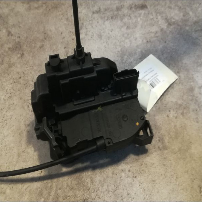 Serrure porte ard occasion RENAULT MEGANE III Phase 2 01-2012->06-2014 825028873R 2