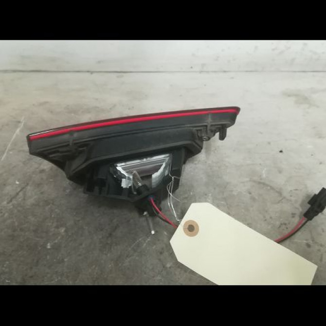 Feu arrière intérieur droit occasion RENAULT CLIO IV Phase 1 07-2012->... 0.9 TCE 90ch 2