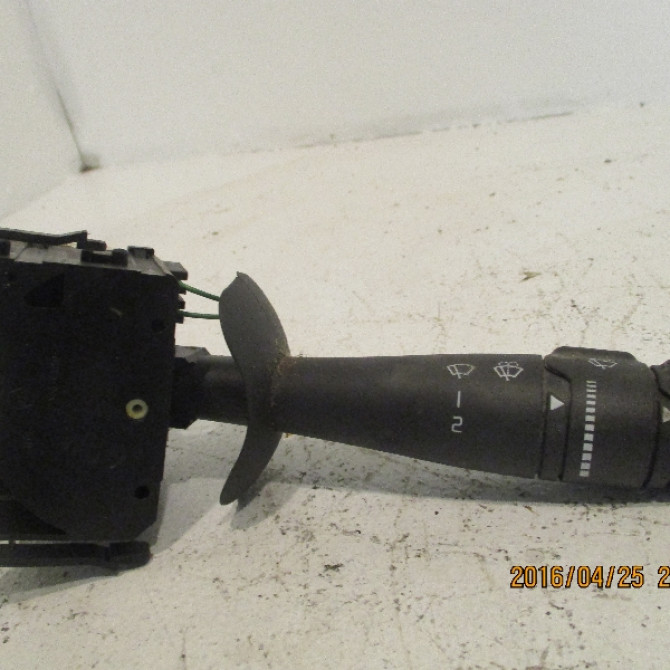 Commande essuie glace occasion RENAULT VELSATIS Phase 1 01-2002->04-2005 2.2 DCI 150ch 7701048915 1
