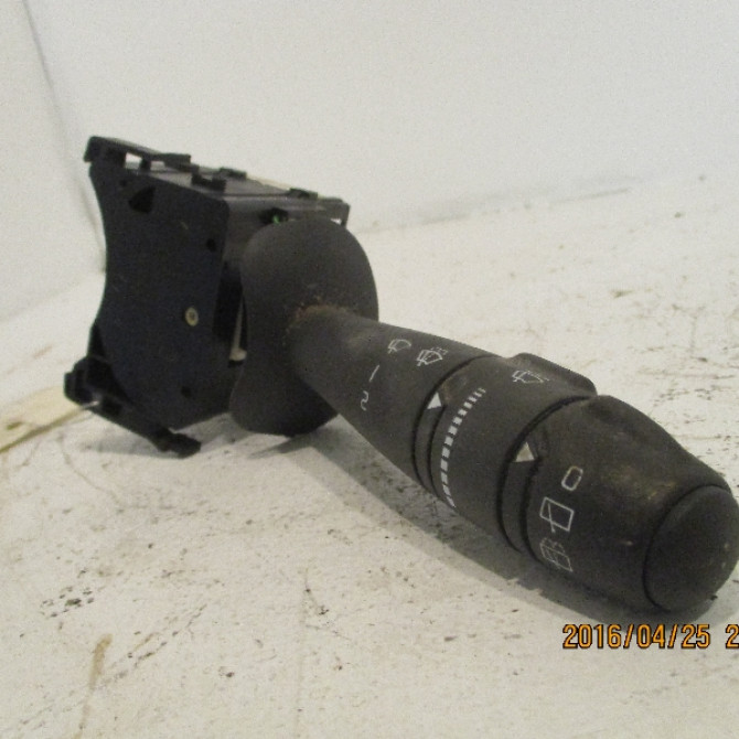 Commande essuie glace occasion RENAULT VELSATIS Phase 1 01-2002->04-2005 2.2 DCI 150ch 7701048915 2