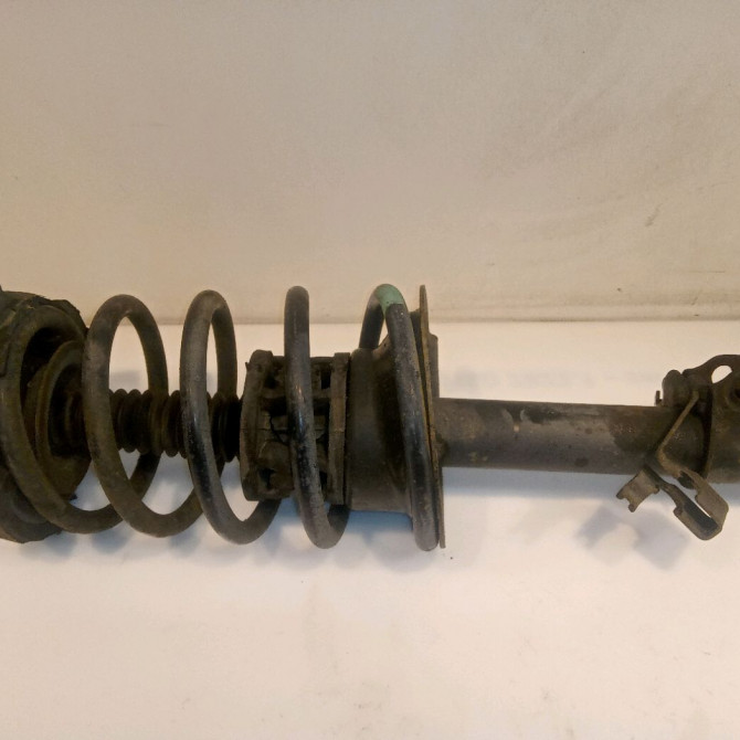 Amortisseur avant droit occasion RENAULT SCENIC I Phase 1 09-1996->08-1999 543021082R 2