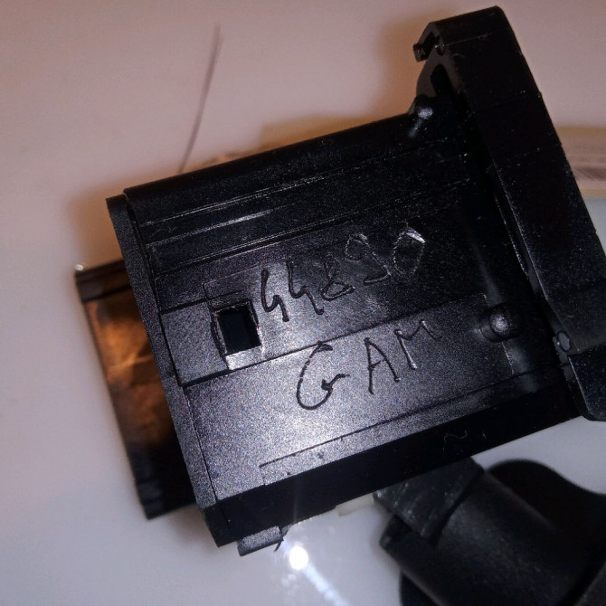 Commande essuie glace occasion RENAULT TWINGO II Phase 1 06-2007->11-2011 1.2i 16v 75ch 7701048915 3