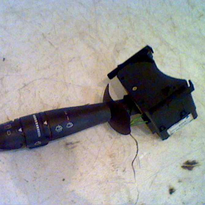 Commande essuie glace occasion RENAULT LAGUNA II Phase 1 11-2000->03-2005 7701048915 1