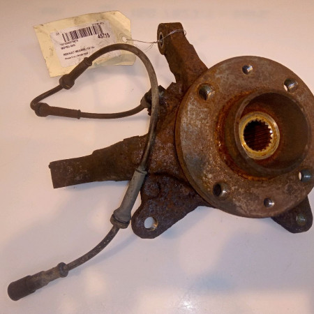 Moyeu avg occasion RENAULT MEGANE I Phase 2 03-1999->06-2003 1.6 16v 8200208332