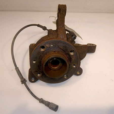 Moyeu avd occasion RENAULT MEGANE I Phase 2 03-1999->06-2003 1.6 16v 8200208332