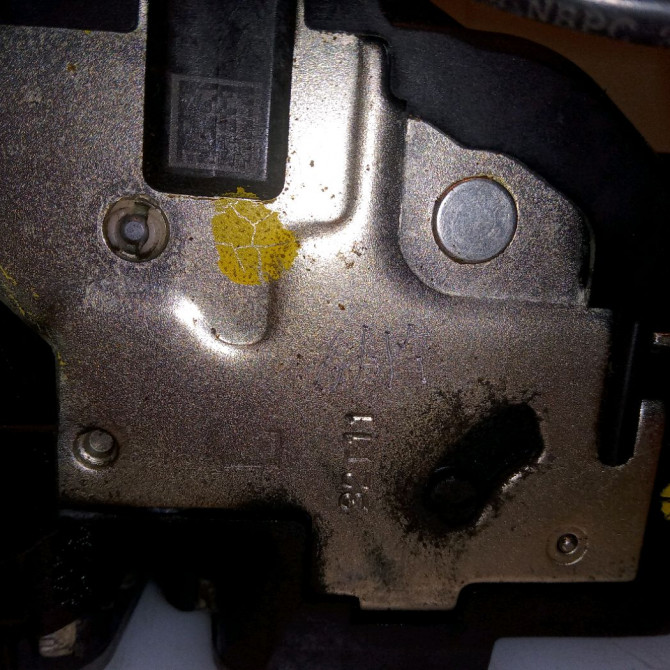 Serrure porte arg occasion RENAULT MEGANE III Phase 1 11-2008->01-2012 1.5 DCI 110ch 825030574R 3