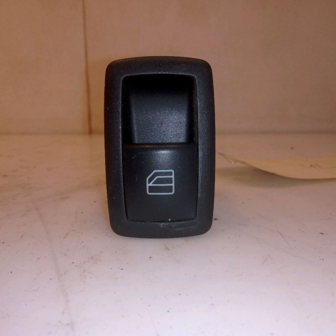 Commande leve-glace porte arrière gauche occasion MERCEDES CLASSE A II Phase 1 12-2004->04-2008 A 180 CDI 25182005109174 1