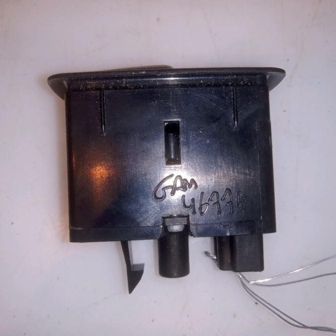 Commande leve-glace porte arrière gauche occasion MERCEDES CLASSE A II Phase 1 12-2004->04-2008 A 180 CDI 25182005109174 3