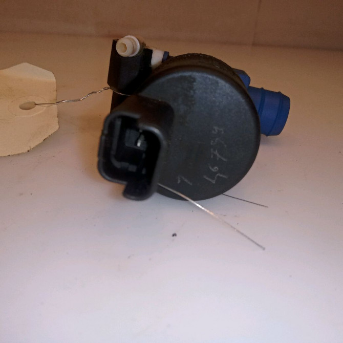 Pompe lave-glace avant occasion RENAULT CLIO IV Phase 1 07-2012->... 1.5 DCI 90ch 8200316568 3