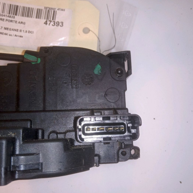 Serrure porte arg occasion RENAULT MEGANE III Phase 1 04-1995->04-1999 1.9 DCI 130ch 825030574R 4
