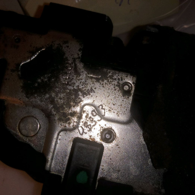 Serrure porte arg occasion RENAULT MEGANE III Phase 1 04-1995->04-1999 1.9 DCI 130ch 825030574R 5