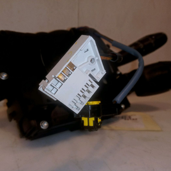 Bloc commodos occasion PEUGEOT 207 Phase 1 04-2006->06-2013 1.6 HDI 16v 110ch 6242SL 2