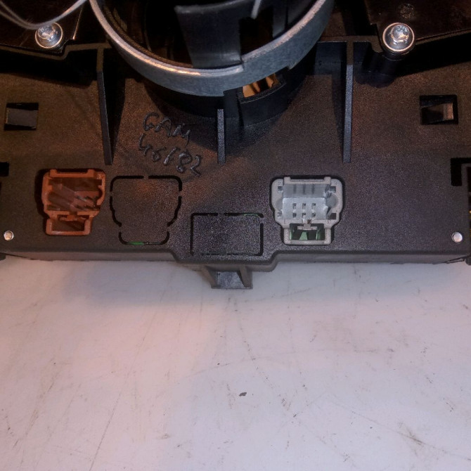 Bloc commodos occasion PEUGEOT 207 Phase 1 04-2006->06-2013 1.6 HDI 16v 110ch 6242SL 4