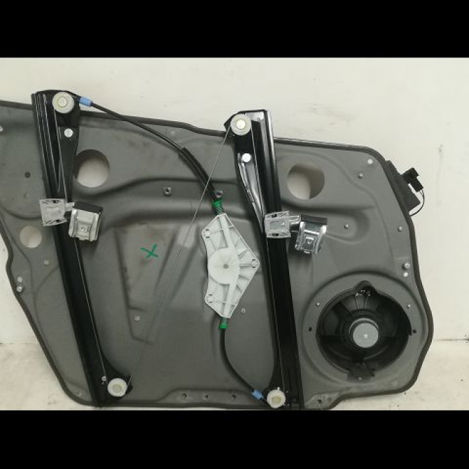 Mecanisme + moteur lève-glace avant droit occasion MERCEDES CLASSE A II Phase 1 12-2004->04-2008 A 180 CDI 1697203279 2