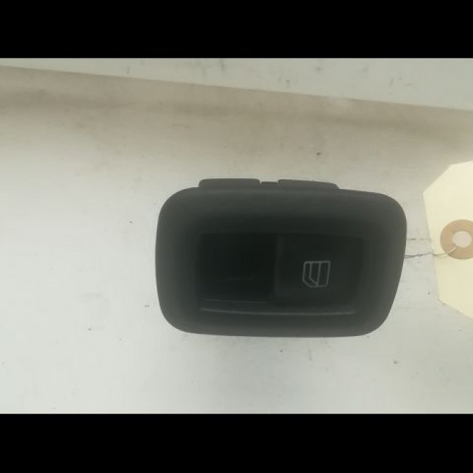 Commande leve-glace porte arrière droite occasion MERCEDES CLASSE A II Phase 2 04-2008->06-2012 A 170 115ch 25182005109174 1