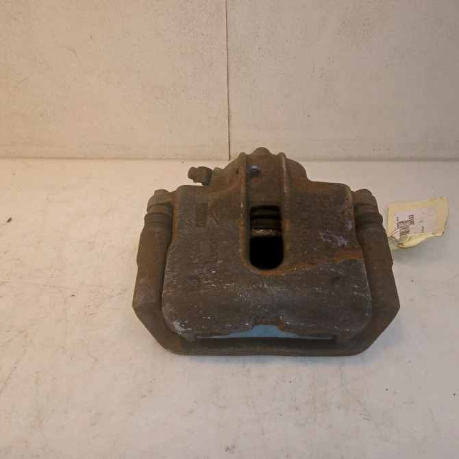 Etrier de frein avant droit occasion RENAULT LAGUNA I Phase 1 01-1994->04-1998 7701203662 2