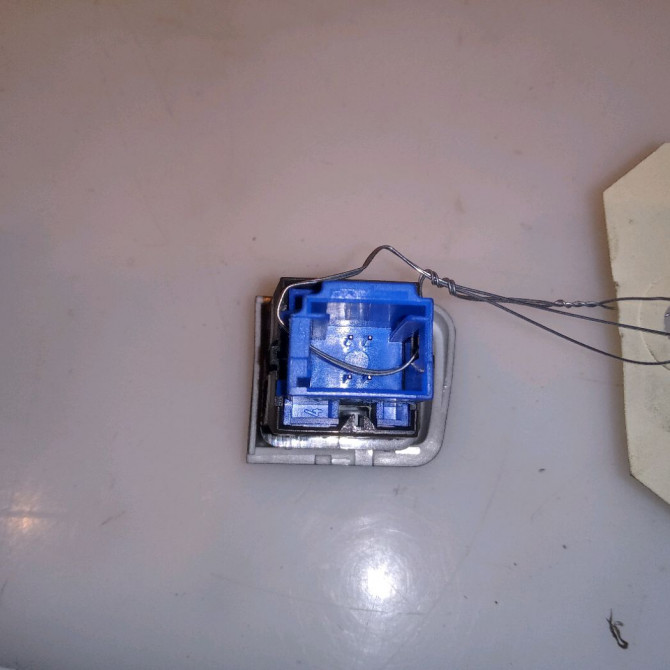 Bouton de warning occasion PEUGEOT 208 208 Phase 1 2012-03-01->2015-09-30 1.6 E-HDI 92ch 96750916ZD 2