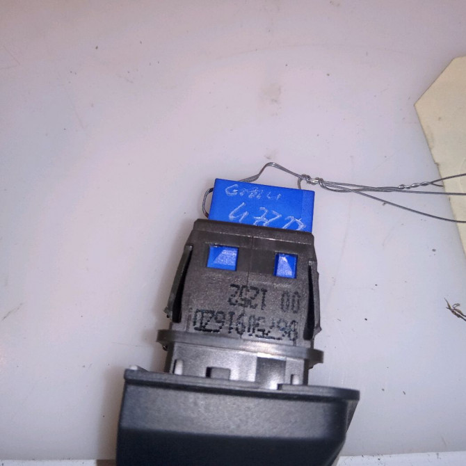 Bouton de warning occasion PEUGEOT 208 208 Phase 1 2012-03-01->2015-09-30 1.6 E-HDI 92ch 96750916ZD 3