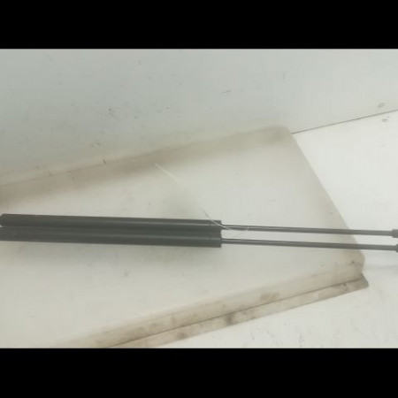 Verin droit hayon occasion CITROEN SAXO Phase 2 09-1999->12-2004 1.4i VTS 8731E7