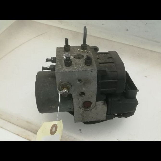 Unité hydraulique ABS occasion TOYOTA YARIS I Phase 1 04-1999->03-2003 1.0 440500D012 3