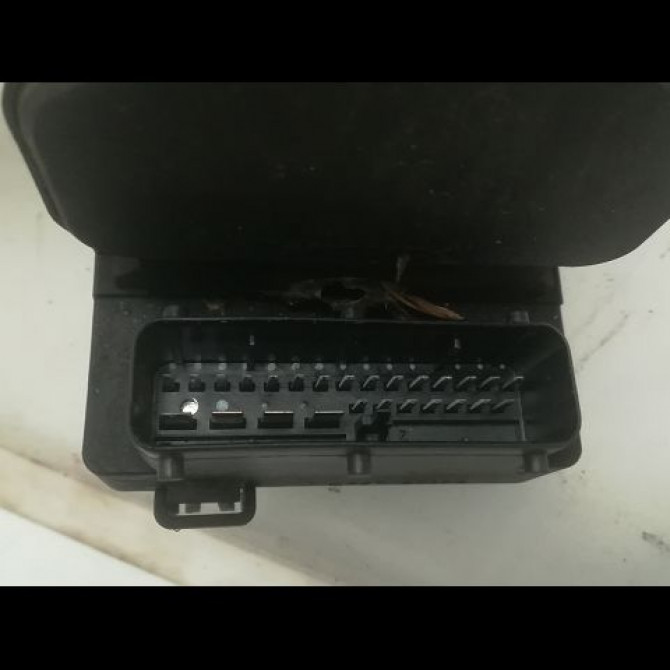 Unité hydraulique ABS occasion TOYOTA YARIS I Phase 1 04-1999->03-2003 1.0 440500D012 4