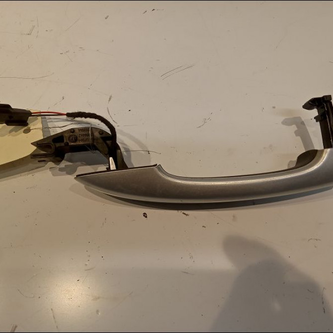 Poignee ext porte arg occasion RENAULT MEGANE IV Phase 1 12-2015->... 1.5 DCI 8v 110ch 806078882R 2