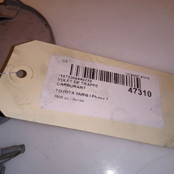 Volet de trappe carburant occasion TOYOTA YARIS I Phase 1 04-1999->03-2003 7735052010 4