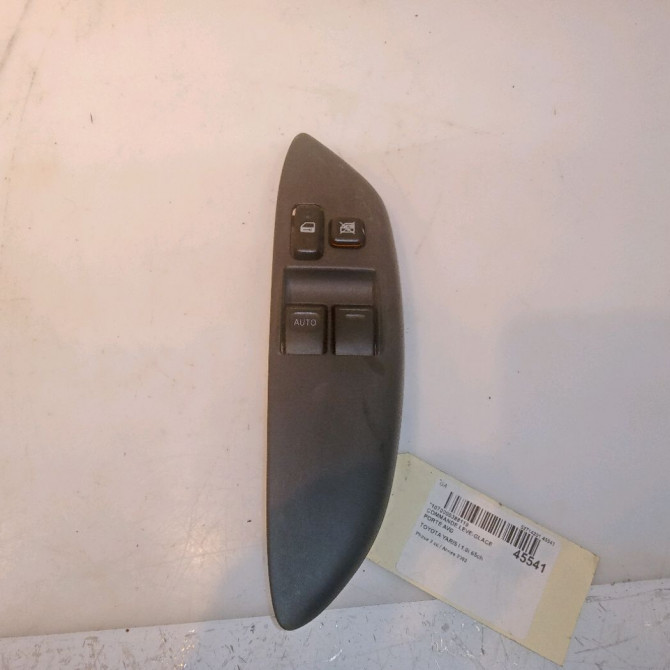 Commande lève-glace porte avant gauche occasion TOYOTA YARIS I Phase 2 03-2003->12-2005 1.0i 65ch 848200D040 1