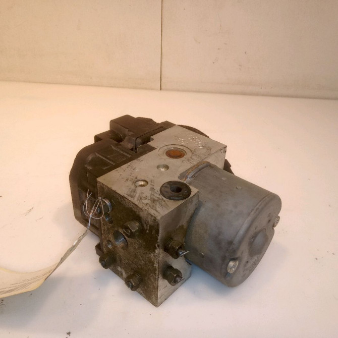 Unité hydraulique ABS occasion TOYOTA YARIS I Phase 2 03-2003->12-2005 1.0i 65ch 440500D012 1