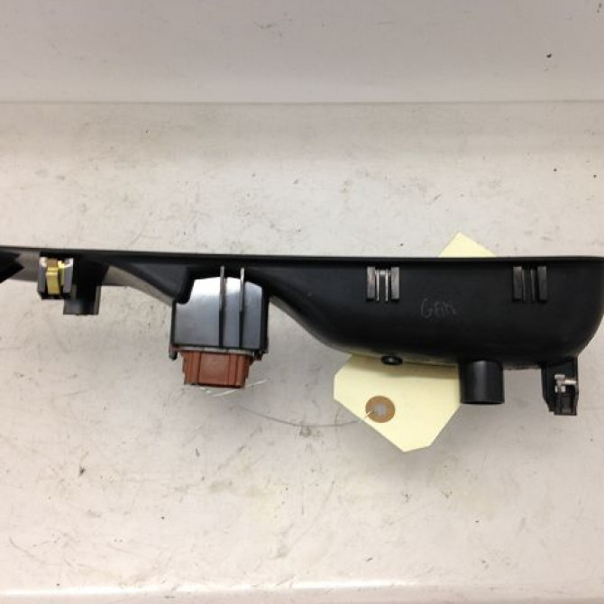 Commande lève-glace porte avant droite occasion RENAULT ESPACE IV Phase 1 09-2002->03-2006 2.2 DCI 8200220511 2