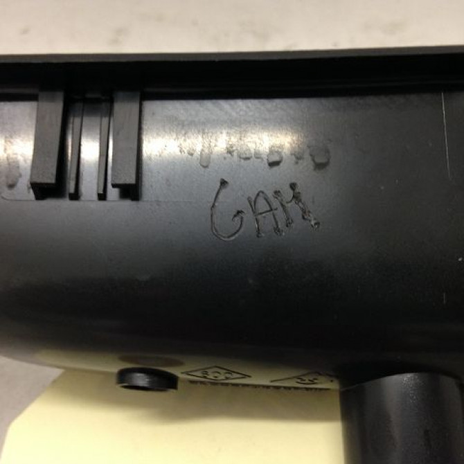 Commande lève-glace porte avant droite occasion RENAULT ESPACE IV Phase 1 09-2002->03-2006 2.2 DCI 8200220511 3