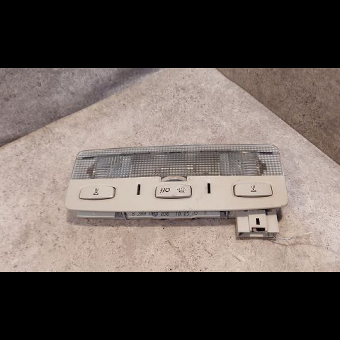 Plafonnier occasion RENAULT LAGUNA II Phase 2 03-2005->09-2007 1.9 DCI 120ch 8200003037 1