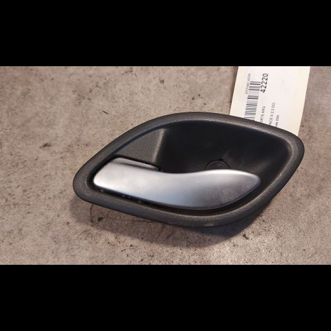 Poignee int porte arg occasion RENAULT ESPACE IV Phase 1 09-2002->03-2006 2.2 DCI 150ch 8200000723 1