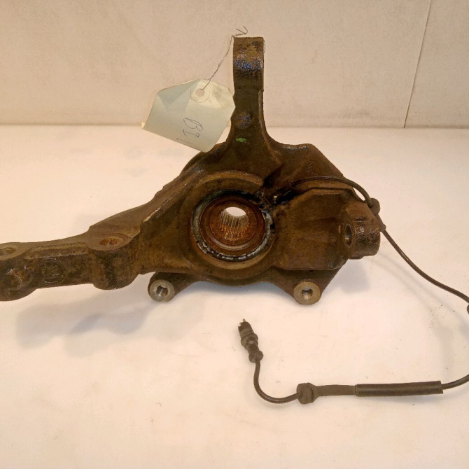 Moyeu avd occasion RENAULT ESPACE IV Phase 1 09-2002->03-2006 1.9 DCI 8200570190 2