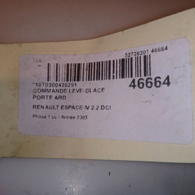 Commande leve-glace porte arrière droite occasion RENAULT ESPACE IV Phase 1 09-2002->03-2006 2.2 DCI 8200220507 4